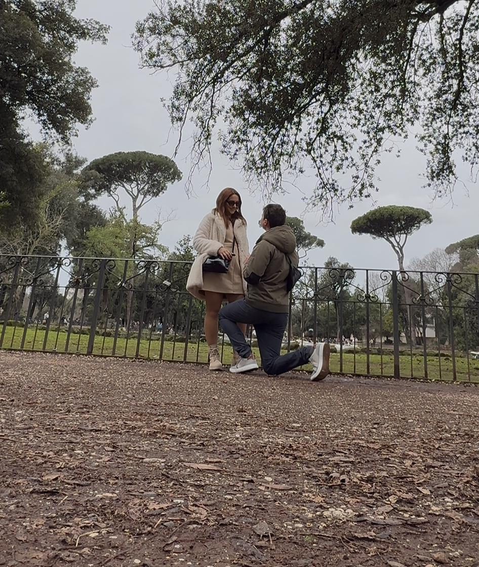 Pedido de casamento nos jardins da Villa Borghese, em Roma